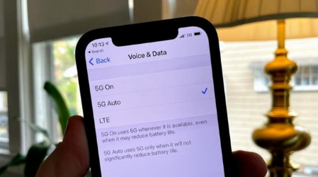 启东苹果手机维修分享iPhone 12如何打开或关闭5G网络 